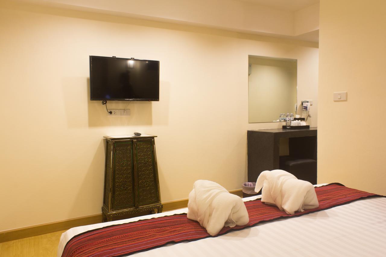 Suan Dok Gate Guesthouse Chiang Mai Ngoại thất bức ảnh